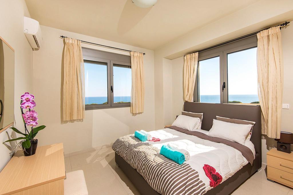 Olga Luxury Beach Front Villas Lakhaniá Exteriör bild